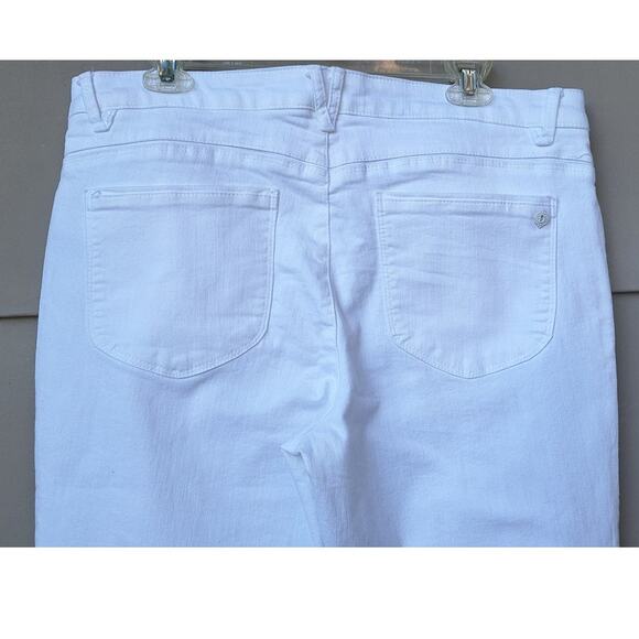 Democracy Ab Solution Kick Flare Capri Crop White Jeans Tummy Control Size 16 - Picture 7 of 10